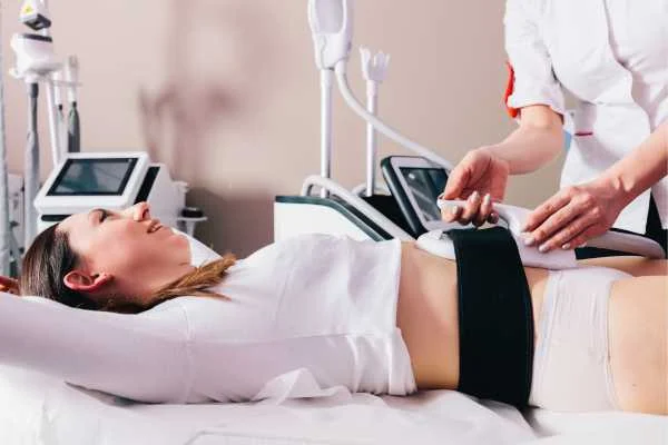 woman having body sculpting to help improve her body image and her mental health Hampstead Garden Suburb
